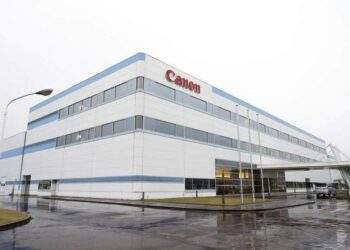 The Canon Tokki Corp. headquarters stands in Mitsuke, Niigata Prefecture, Japan, on Wednesday, Dec. 14, 2016. Photographer: Tomohiro Ohsumi/Bloomberg