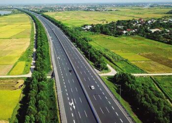 Bộ trưởng GTVT: Tới năm 2025, miền Trung có thêm 1,.200 km cao tốc