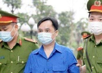 Chủ tịch Louis Holdings hầu tòa vì thao túng chứng khoán