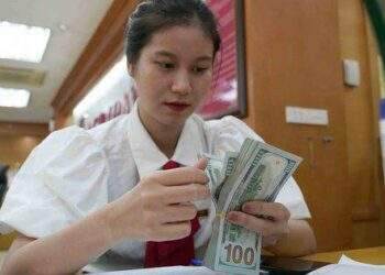 Đồng loạt tăng trong ngân hàng