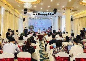 Hơn 100 doanh nhân được vinh danh tại chương trình của Hội đồng hương Quảng Nam tại TP.HCM