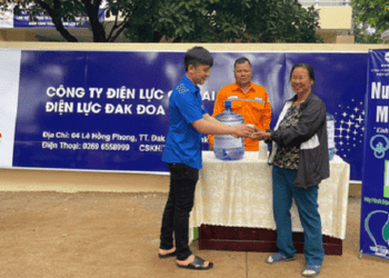 Hơn 400 đoàn viên thanh niên ngành điện Gia Lai ra quân “Đồng hành với khách hàng mùa nắng nóng”