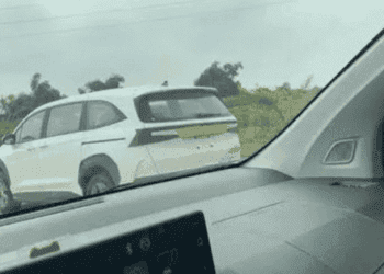 Hyundai Custo lăn bánh tại Việt Nam, đối thủ của Toyota Innova