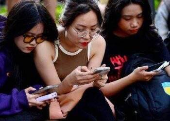 Internet 'rùa bò' bao giờ khắc phục xong?