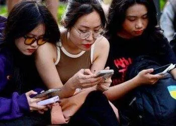 Internet 'rùa bò' bao giờ khắc phục xong?