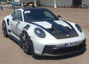 'Ngắm tận mắt, sờ tận tay' xe sang thể thao Porsche 911 GT3 RS 2023