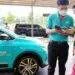 Taxi, xe buýt điện ngày càng được người dân ưa chuộng