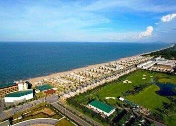 CRE âm thầm đặt cọc nhiều dự án