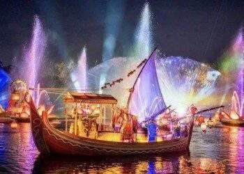 Hé lộ show diễn trên sông đặc sắc chưa từng có tại Mega Grand World Hà Nội