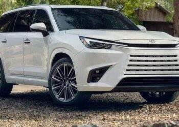 Lexus TX 2024 thế hệ đầu tiên lộ diện