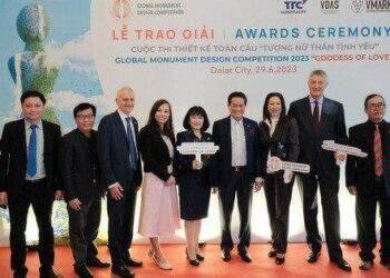Lộ diện chủ nhân các giải thưởng Cuộc thi Thiết kế Toàn cầu "Tượng Nữ thần Tình yêu"