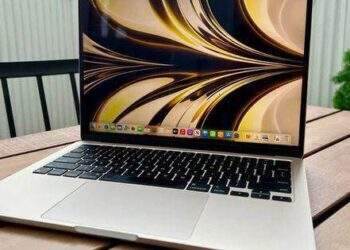 MacBook Air 15 inch mang điểm hạn chế nào?