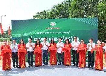 Nhựa Tiền Phong khánh thành “Cầu nối yêu thương” số 98 tại Hương Khê, Hà Tĩnh