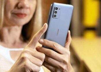 Nokia C110 và Nokia C300 ra mắt với giá rẻ
