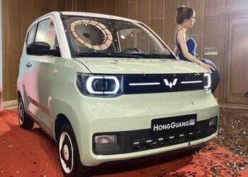 Ô tô điện 'tí hon' Wuling Mini EV giá từ 239 triệu đồng tại Việt Nam
