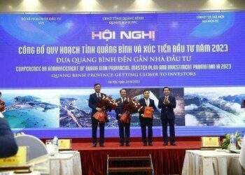 Phó thủ tướng Lê Minh Khái trao Quyết định phê duyệt Quy hoạch tỉnh