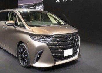 Toyota Alphard 2023 hầm hố, sang trọng hơn