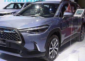 Toyota Corolla Cross đòi lại vị thế trước VinFast VF e34