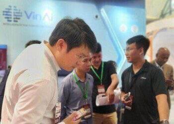 VinAI mang đến trải nghiệm AI đột phá tại Triển lãm Quốc tế Vietnam Industry 4.0 Summit 2023
