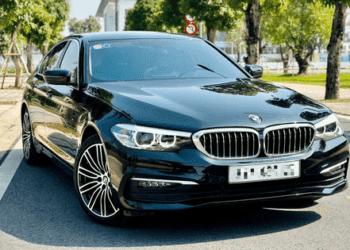 BMW 520i đã qua sử dụng 5 năm, rao giá ngang Toyota Camry mới