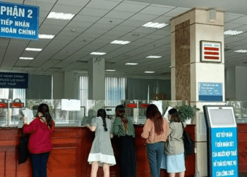 Chỉ trong 7 ngày, một doanh nghiệp xuất nhiều hóa đơn tổng trị giá 34.000 tỉ đồng - Ảnh 1.