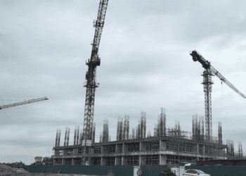 Chủ tịch UBND TP HCM: Tập trung tháo gỡ các dự án bất động sản tồn đọng