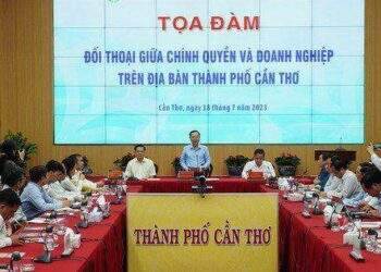 Đừng một cửa liên thông nhưng một cửa chính, chín cửa phụ