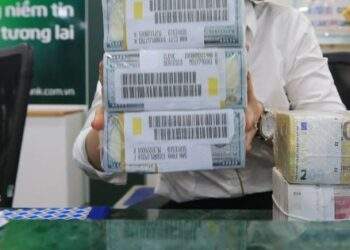 Giá USD hôm nay 8.7.2023: Giảm mạnh