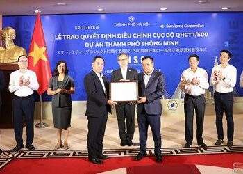 Hà Nội: Trao Quyết định điều chỉnh cục bộ Quy hoạch chi tiết hai bên tuyến đường Nhật Tân
