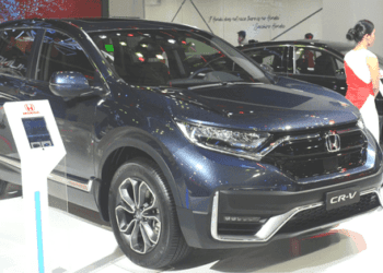 Hưởng ưu đãi kép, giá lăn bánh Honda CR-V giảm 200 triệu đồng