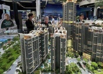 Khách hàng khốn khổ vì 'đứt gánh' tài trợ lãi vay