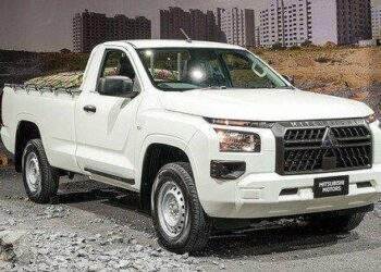 Mitsubishi Triton 2024 bản 2 chỗ ngồi trang bị gì?