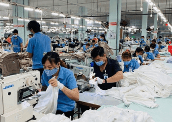 Một cổ phiếu dệt may tăng 120% từ đầu năm, chuẩn bị chốt cổ tức 2,000 đồng/cp