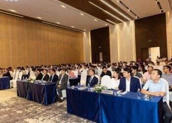 "Một số doanh nghiệp bán tống bán tháo dự án cho nước ngoài để sinh tồn"