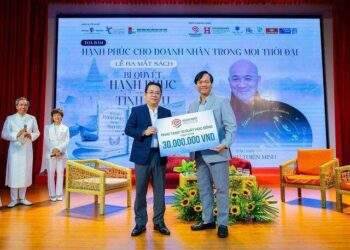 Phát Đạt tài trợ Quỹ học bổng trường Đại học Quốc tế Hồng Bàng