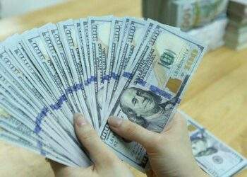 Tăng cùng các ngoại tệ khác