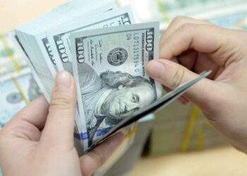 Thị trường tự do tăng trong khi ngân hàng đi ngang