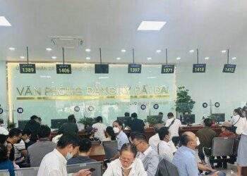 Thu ngân sách tăng sau 1 tháng áp dụng mức phí mới trong lĩnh vực nhà đất