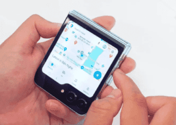 Vì sao smartphone màn hình gập vẫn quá đắt?