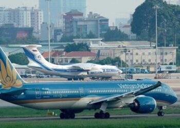 Vietnam Airlines nói gì về việc cổ phiếu HVN vào diện kiểm soát?