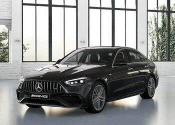 Xe 'dân chơi' Mercedes-AMG C 43 lắp ráp tại Việt Nam có giá 2,96 tỉ đồng