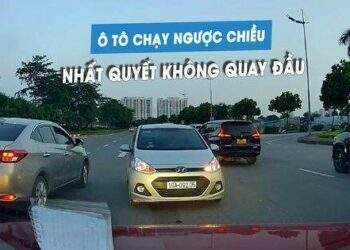 ‘Xe cóc’ Hyundai Grand i10 chạy ngược chiều, nhất quyết không chịu quay đầu