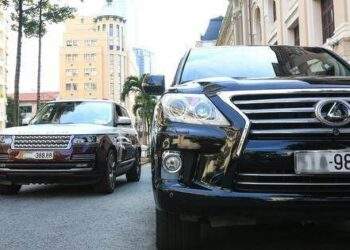 Biển số xe trúng đấu giá có được chuyển nhượng không?