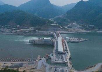 Đập Xayaburi ở Lào bất ngờ tuyên bố xả nước