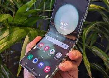Khám phá smartphone màn hình gập Galaxy Z Flip5