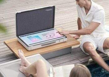 LG giới thiệu Smart TV kiểu vali độc đáo