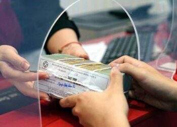 Lãi suất tiền đồng giảm sâu xuống gần 0%