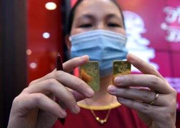 Mua vàng miếng SJC ở cửa hàng tư nhân rẻ hơn