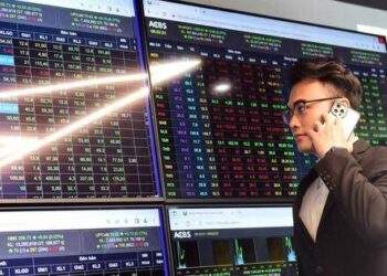Người gửi tiền chuyển vốn đi đâu?