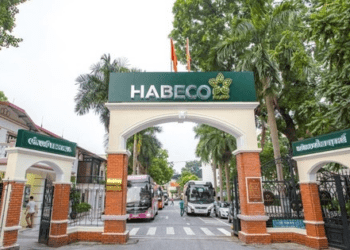 Nhà máy Bia Hà Nội, Công ty Thuốc lá Thăng Long phải di dời khỏi nội đô